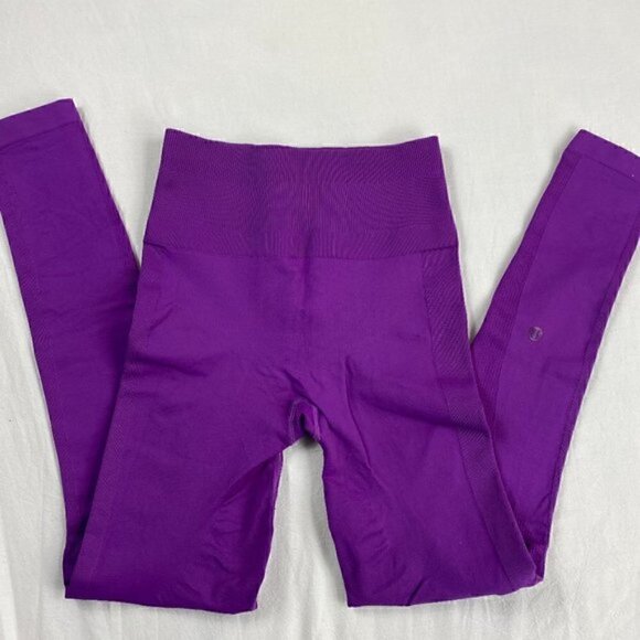 Lululemon Zone In Seamless Tight Tender Violet Size 2 - Picture 4 of 8